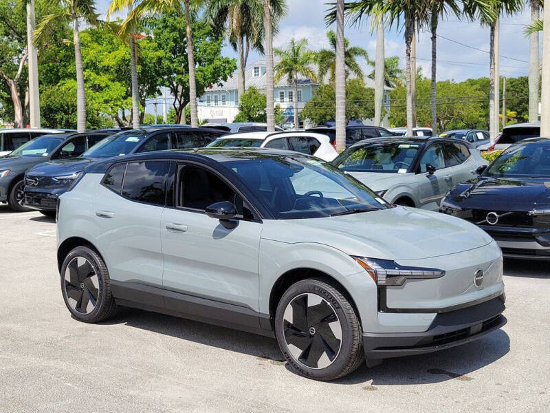 2026 Volvo EX30 Plus
