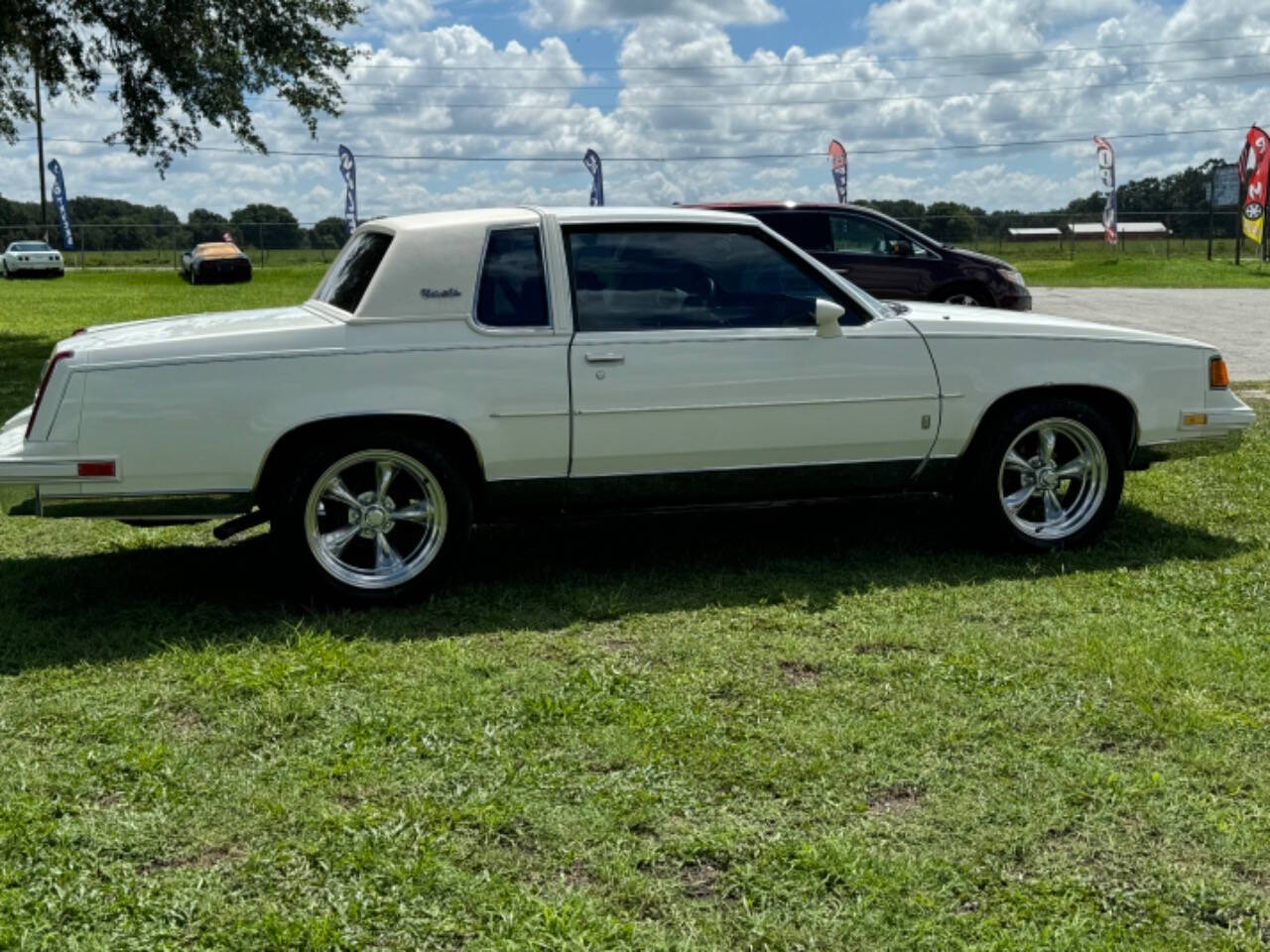 1987 Oldsmobile Cutlass Salon for sale at Memory Lane Classic Cars in Bushnell, FL