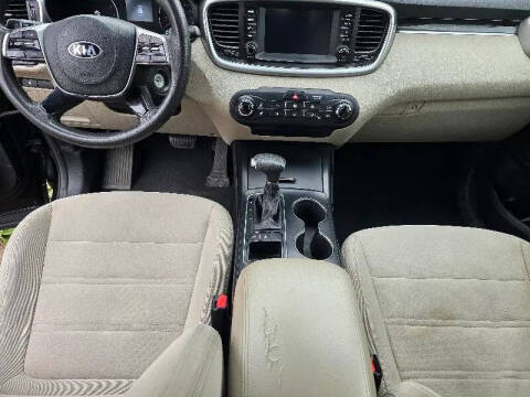 2019 Kia Sorento LX