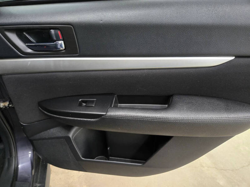 2011 Subaru Outback 2.5i