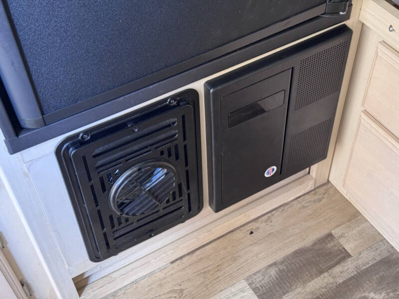 2018 Winnebago 1706FB