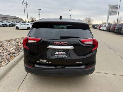 2024 GMC Terrain SLE