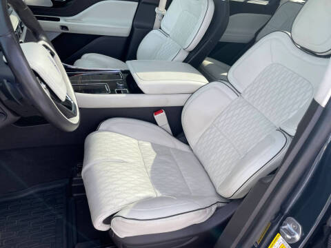 2022 Lincoln Aviator Black Label