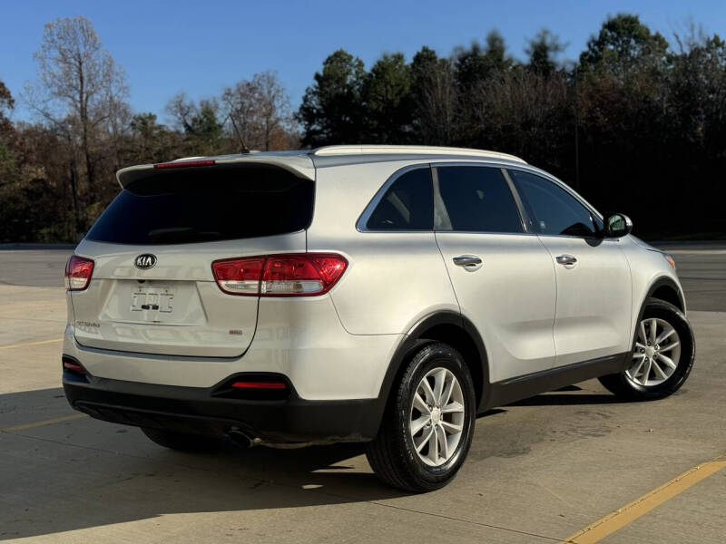 2016 Kia Sorento LX