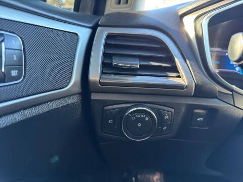 2017 Ford Fusion Energi SE Luxury