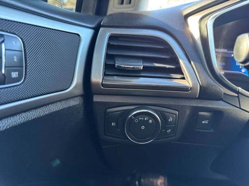 2017 Ford Fusion Energi SE Luxury