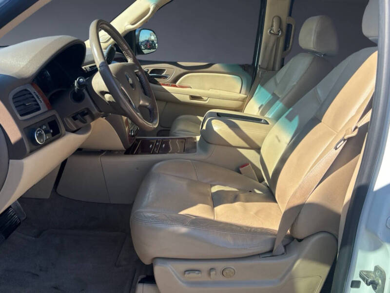 2009 Chevrolet Suburban LTZ