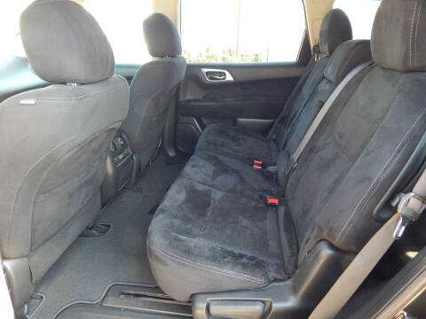 2015 Nissan Pathfinder S