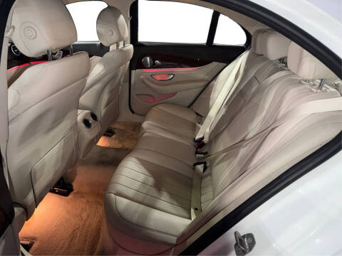 2017 Mercedes-Benz E-Class E 300 4MATIC