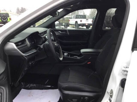 2024 Jeep Grand Cherokee L Laredo