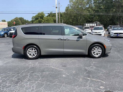 2022 Chrysler Pacifica Touring L