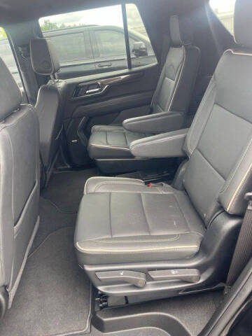 2025 GMC Yukon Elevation