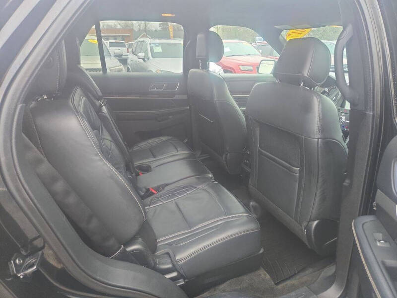 2017 Ford Explorer Platinum