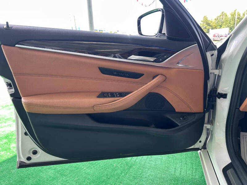 2018 BMW 5 Series 530i