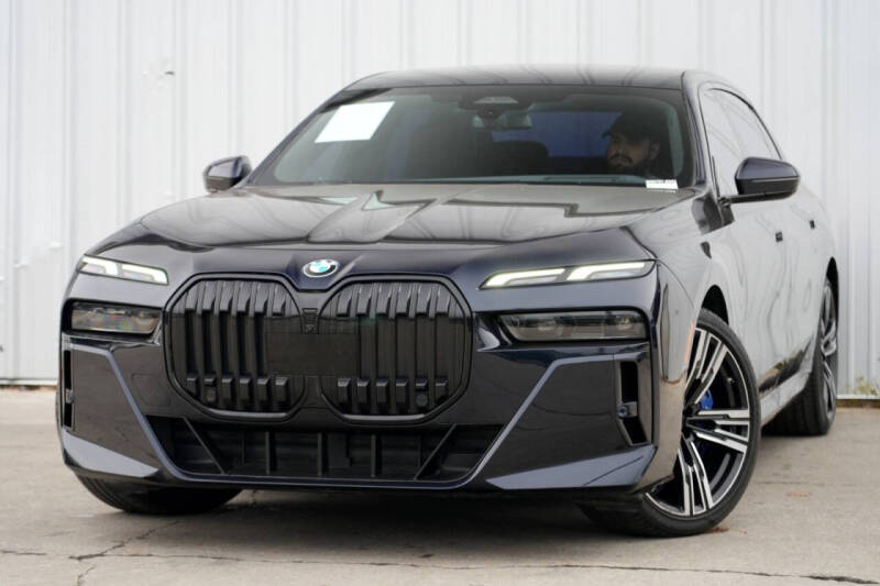 2023 BMW 7 Series 740i