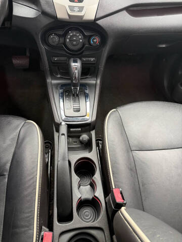 2013 Ford Fiesta Titanium