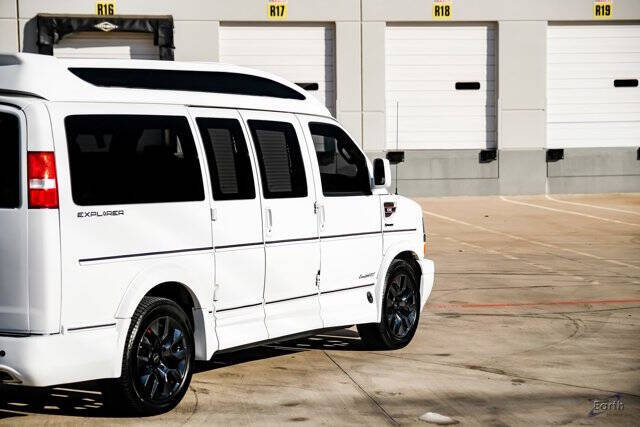 2023 Chevrolet Express 2500