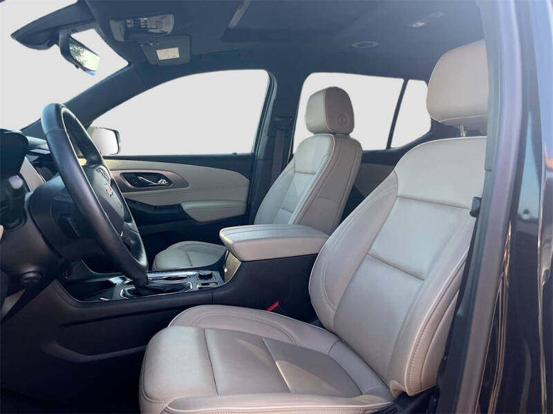 2023 Chevrolet Traverse Premier