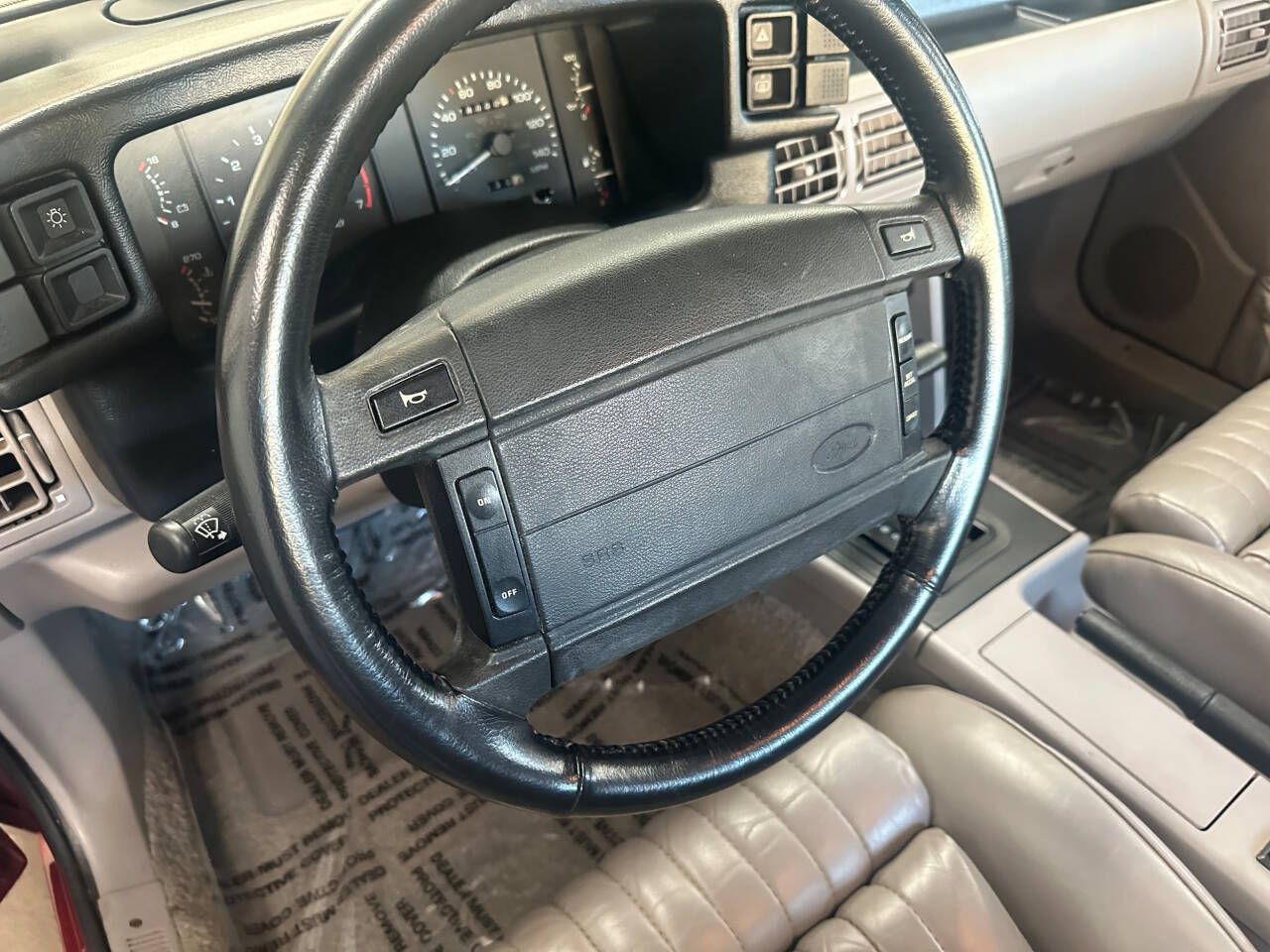 1990 Ford Mustang 35