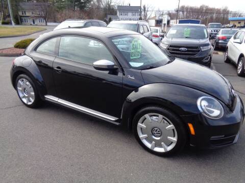 2013 Volkswagen Beetle for sale at BETTER BUYS AUTO INC in East Windsor CT