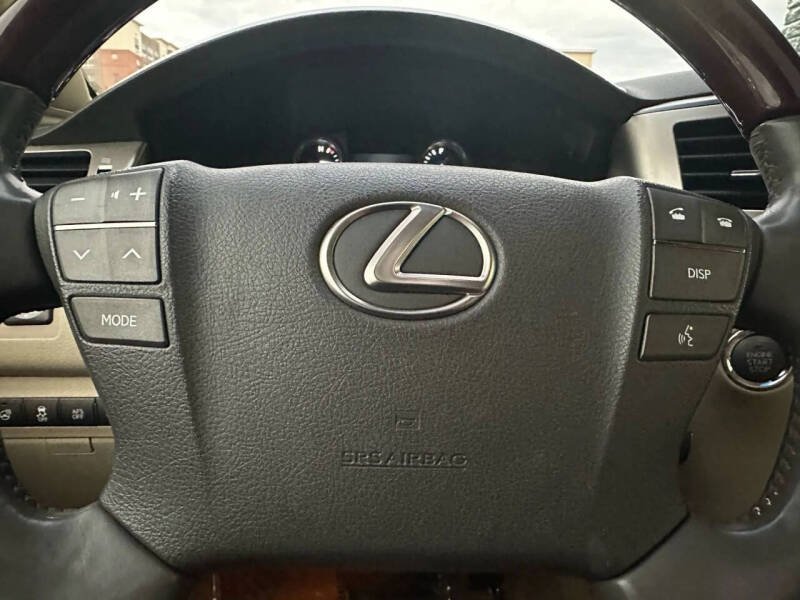 2013 Lexus LX 570