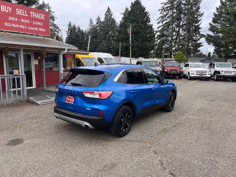 2020 Ford Escape SE