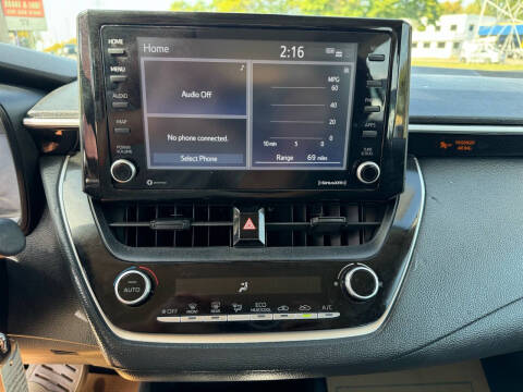 2022 Toyota Corolla LE