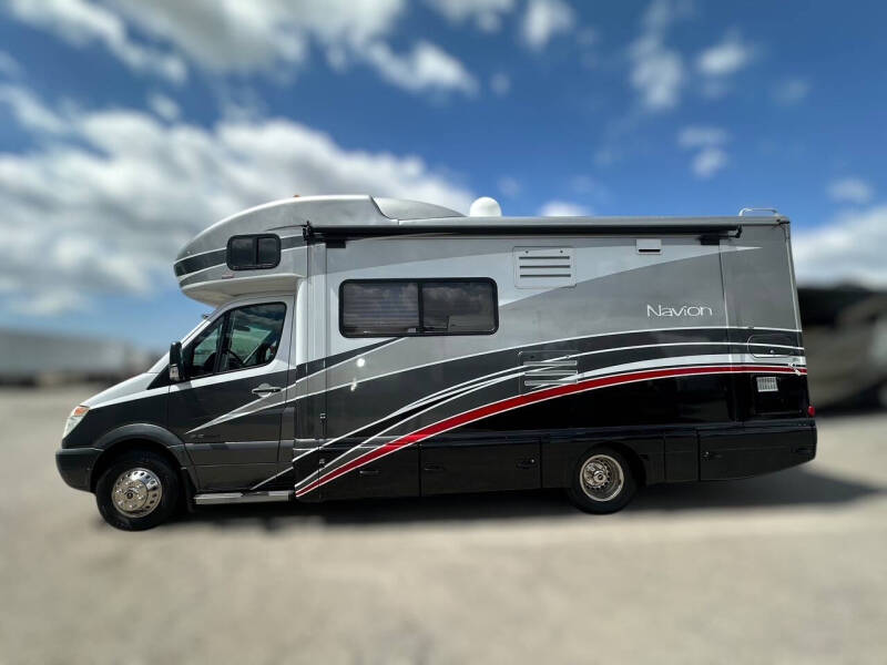 2010 Itasca NAVION 24A