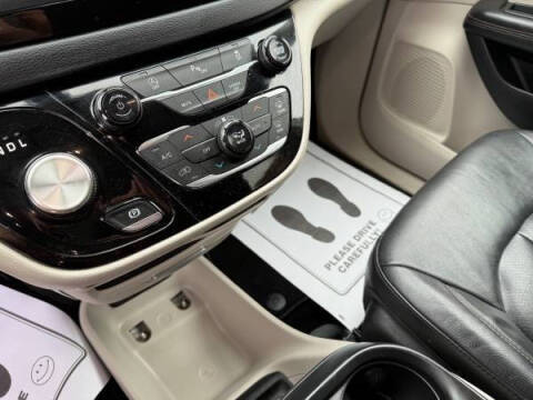 2020 Chrysler Pacifica Touring L