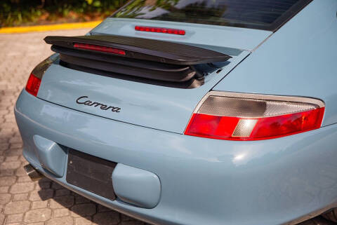 2004 Porsche 911 Carrera