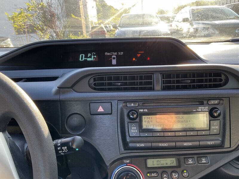 2014 Toyota Prius c Two