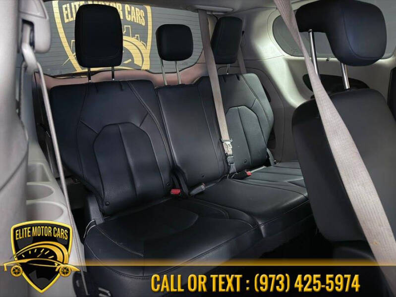 2020 Chrysler Pacifica Touring L