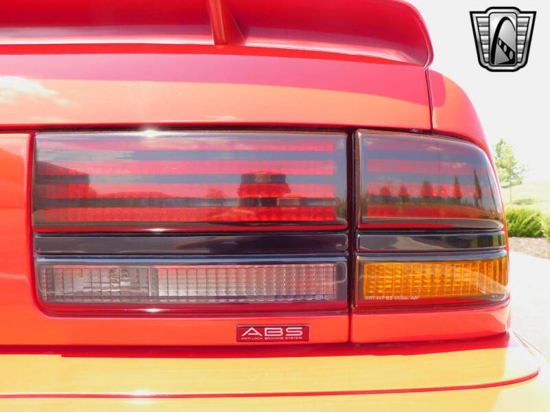 1992 Pontiac Sunbird SE