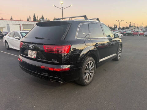 2017 Audi Q7 3.0T quattro Premium