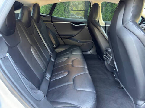 2015 Tesla Model S 85D