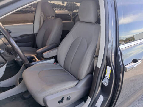 2020 Chrysler Pacifica Touring