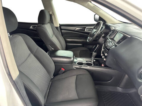 2020 Nissan Pathfinder S