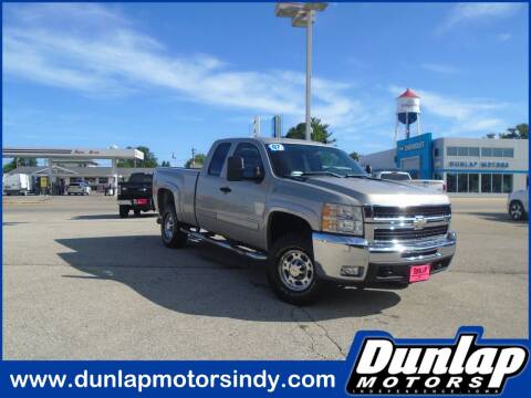 2007 Chevrolet Silverado 2500HD for sale at DUNLAP MOTORS INC in Independence IA