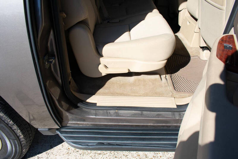 2012 Chevrolet Suburban LS