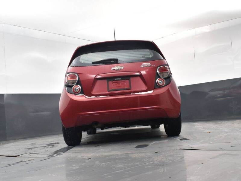 2016 Chevrolet Sonic LT Auto