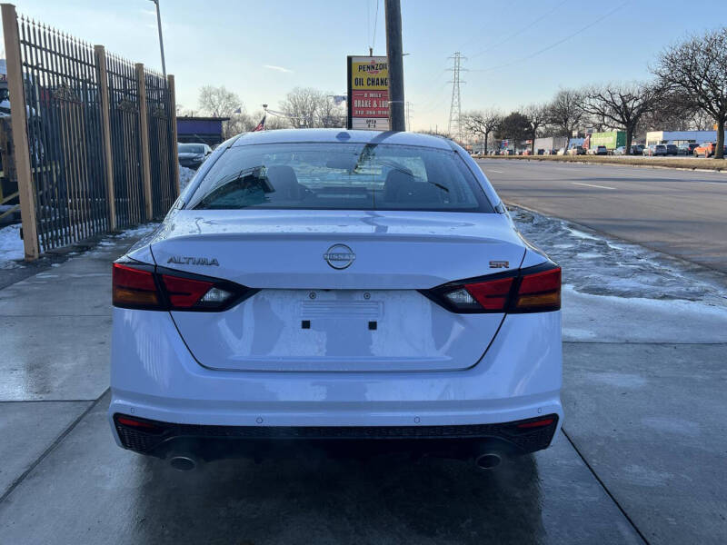 2025 Nissan Altima 2.5 SR