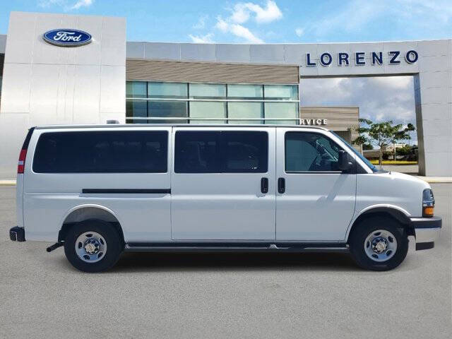 2025 Chevrolet Express LT 3500