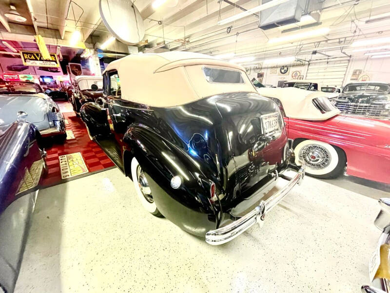 1939 Packard Caribbean