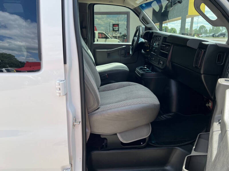 2016 Chevrolet Express LT 2500