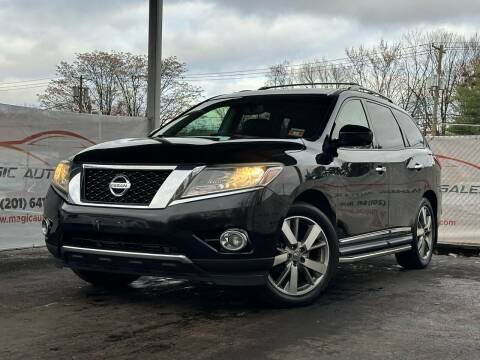 2014 Nissan Pathfinder for sale at MAGIC AUTO SALES in Little Ferry NJ