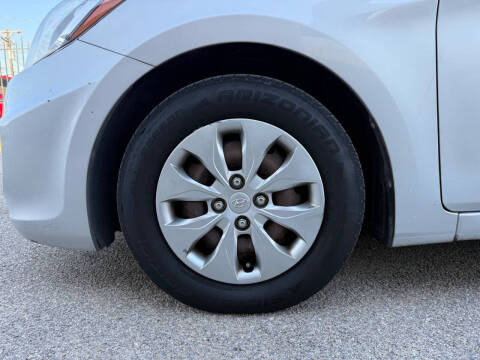 2016 Hyundai Accent SE