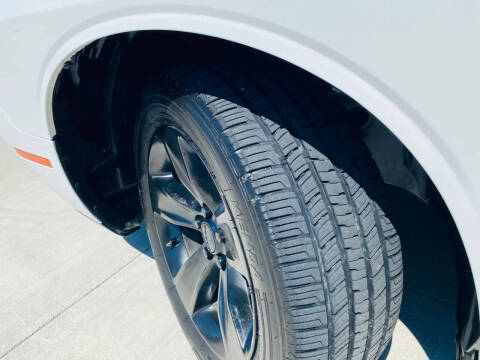 2020 Dodge Challenger SXT
