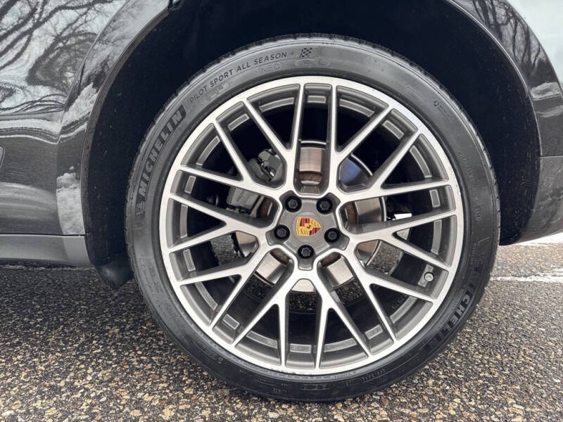 2020 Porsche Macan S