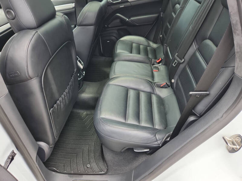 2015 Porsche Cayenne Turbo