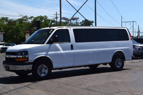 2025 Chevrolet Express LT 3500
